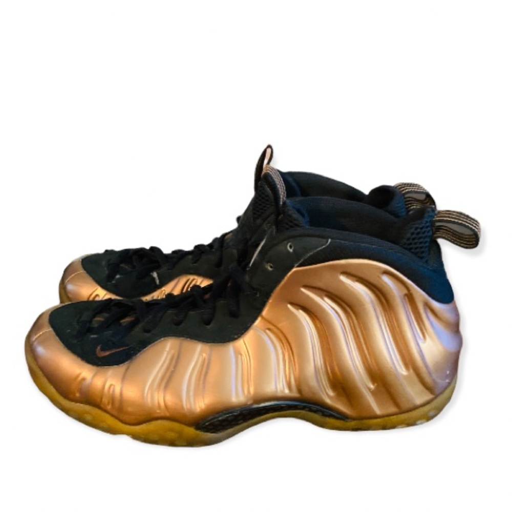 Nike Air Foamposite Ones - Picture 2 of 14